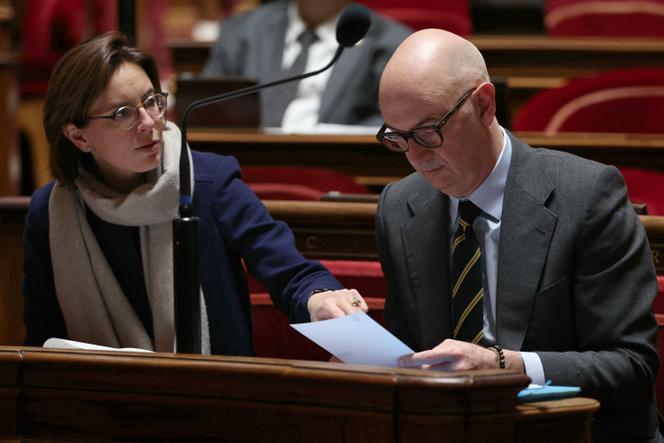 La ministre des comptes publics, Amélie de Montchalin, et le ministre de l’économie et des finances, Roland Lescure, au Sénat, à Paris, le 27 novembre 2025.