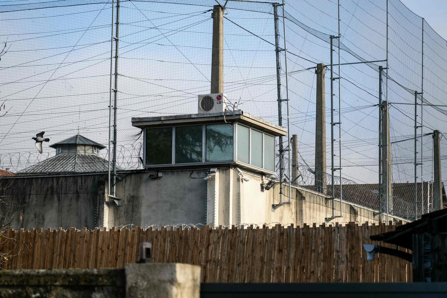 Evasion de la prison de Dijon : un complice interpellé à Besançon, le dernier fugitif toujours en fuite