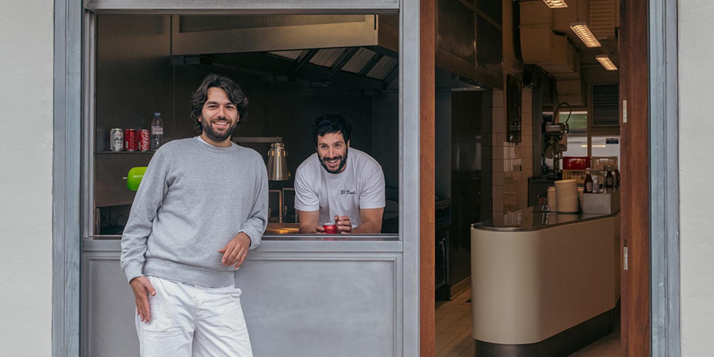 Charles Ganem et Samuel Nataf, rois du « smash burger » : « On ne vend pas un steak dans du pain, mais un produit pensé dans ses moindres détails »