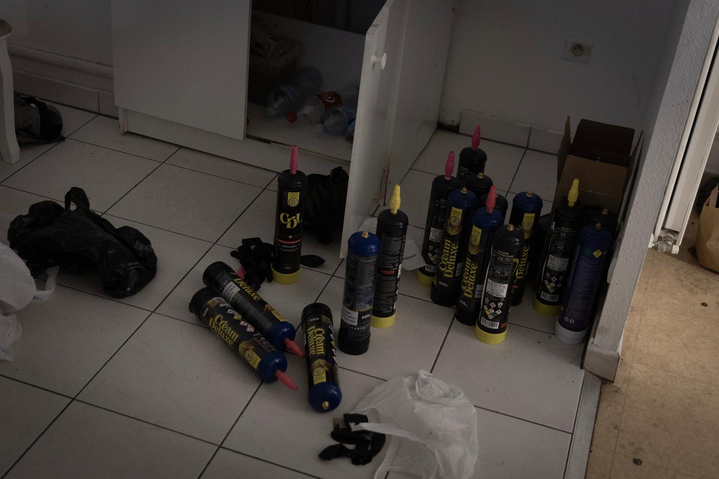 La délicate réponse sanitaire à l’essor de la consommation de protoxyde d’azote chez les jeunes : « Cette substance a des effets complexes, variés » La délicate réponse sanitaire à l’essor de la consommation de protoxyde d’azote chez les jeunes : « Cette substance a des effets complexes, variés »