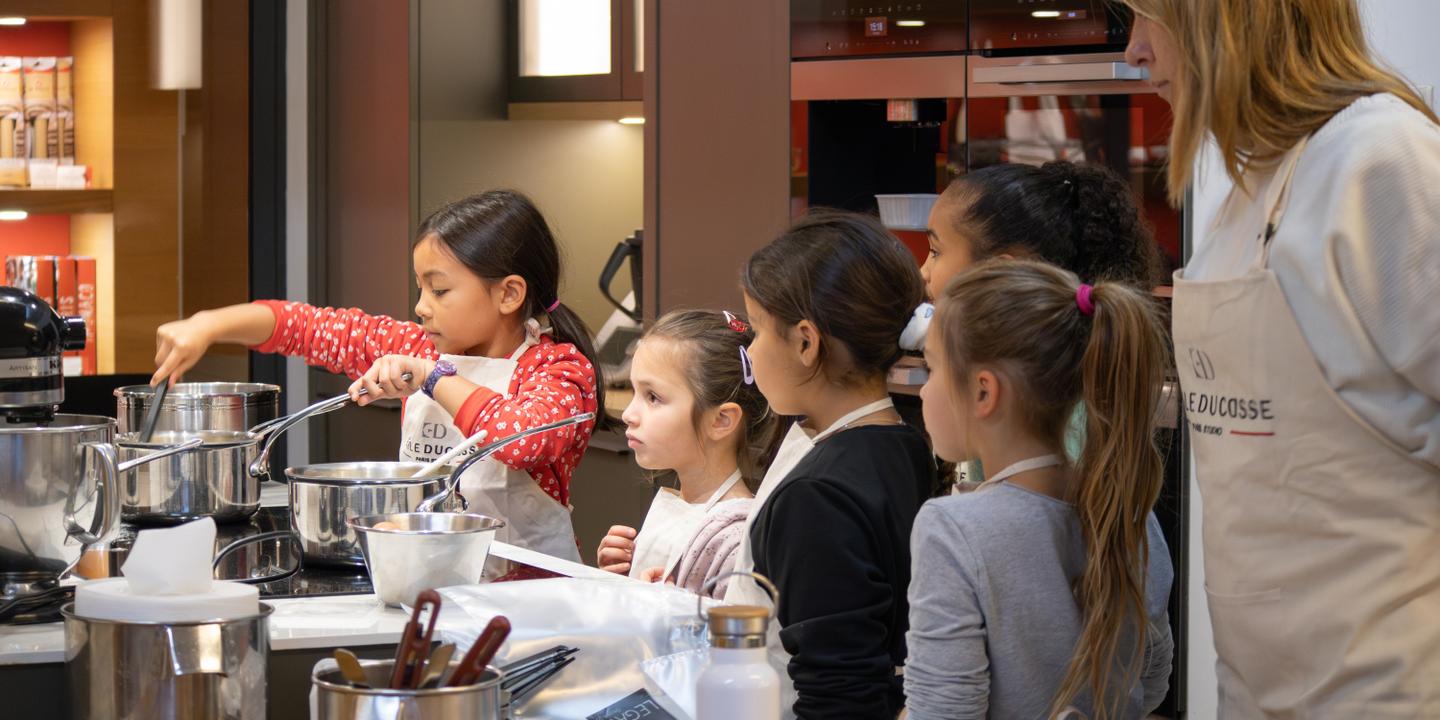Trois ateliers à Paris et alentour pour cuisiner avec son enfant