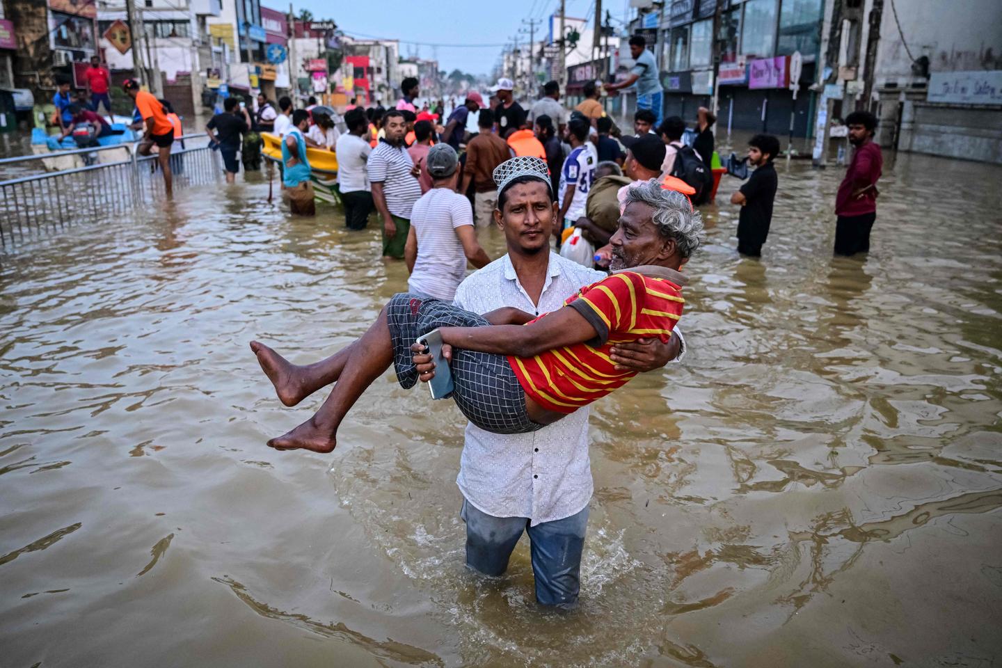 Cyclone Ditwah devastates all of Sri Lanka in unprecedented disaster