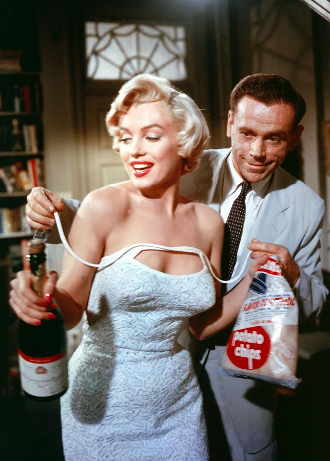 Marilyn Monroe et Tom Ewell dans « Sept Ans de réflexion », de Billy Wilder, sorti en 1955.