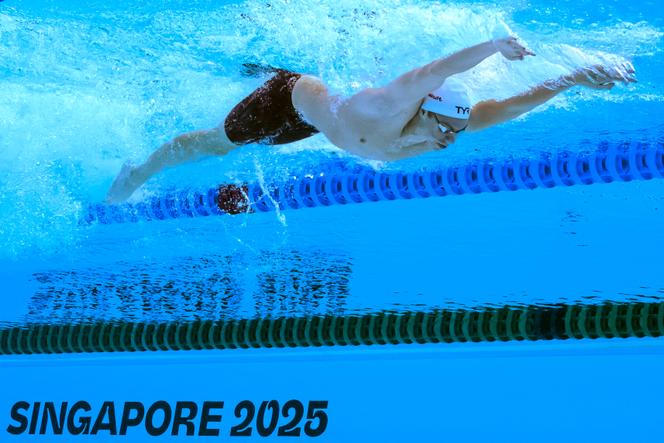 Léon Marchand during the final of the 400 m individual medley at the World Championships in Singapore, August 3, 2025.