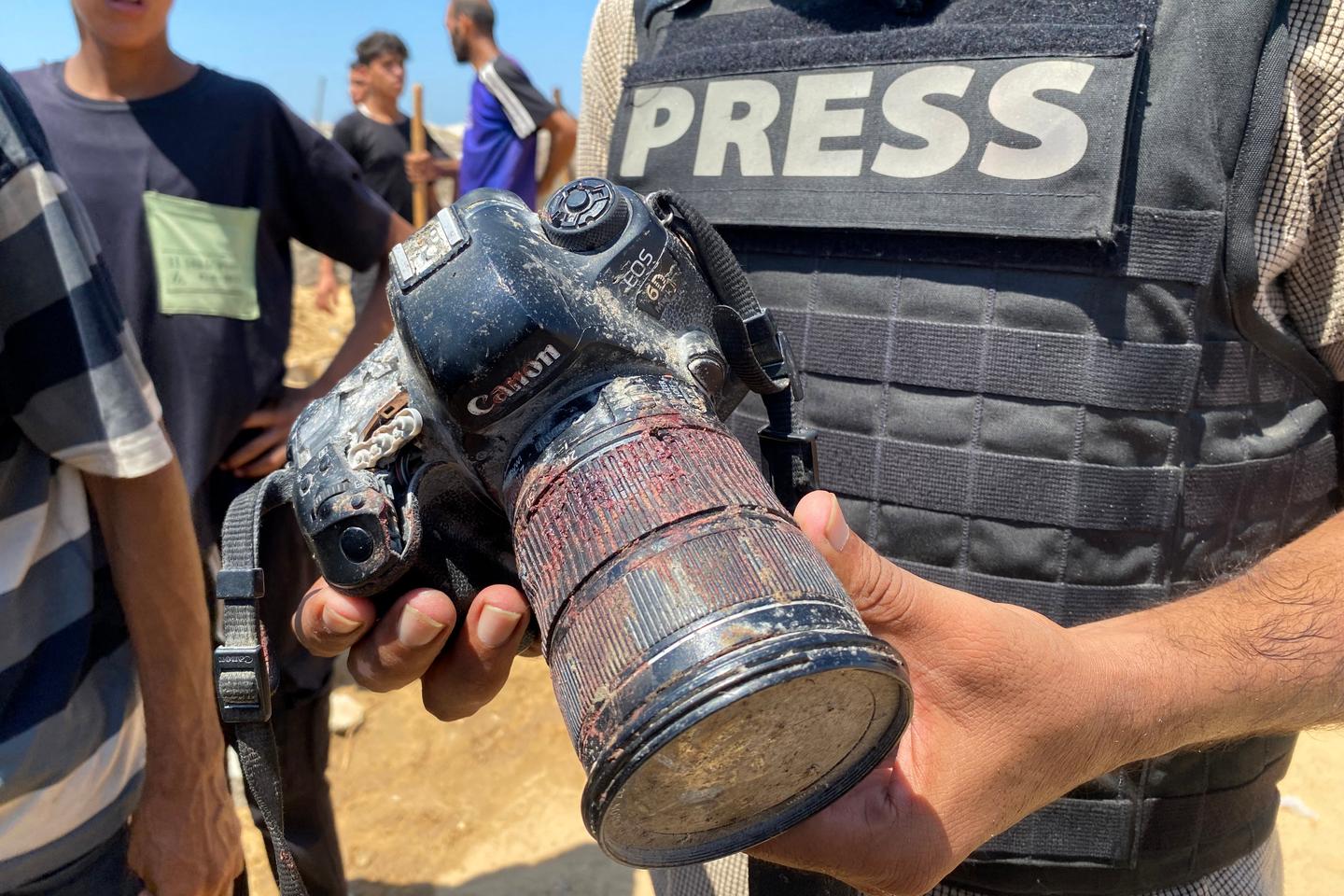 French journalists' unions file legal complaint against Israel over obstructing Gaza access
