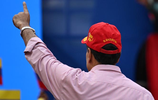 Le président vénézuélien, Nicolas Maduro, lors d’un meeting à Caracas, le 1er décembre 2025.