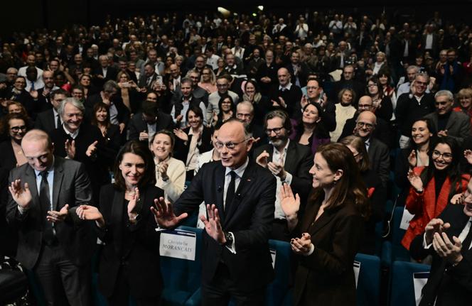 Le maire du Havre et président d’Horizons, Edouard Philippe, assiste au premier congrès interrégional du parti, aux côtés du ministre Laurent Marcangeli, de la présidente de la région Pays de la Loire, Christelle Morançais, et de la ministre Charlotte Parmentier-Lecocq, au Palais des Congrès de Bordeaux, le 26 janvier 2025.