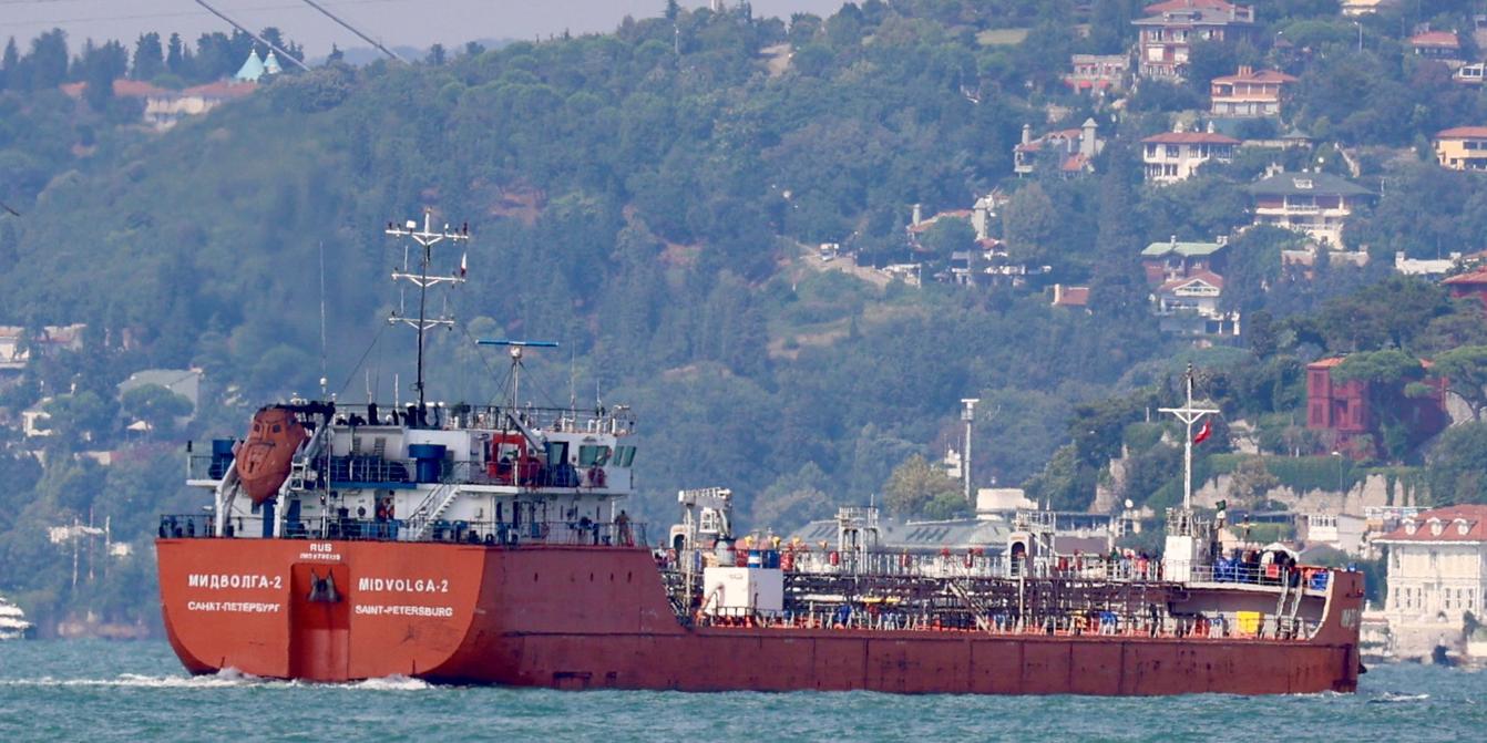 Après les sanctions de Washington, l'étau se resserre pour le pétrole russe