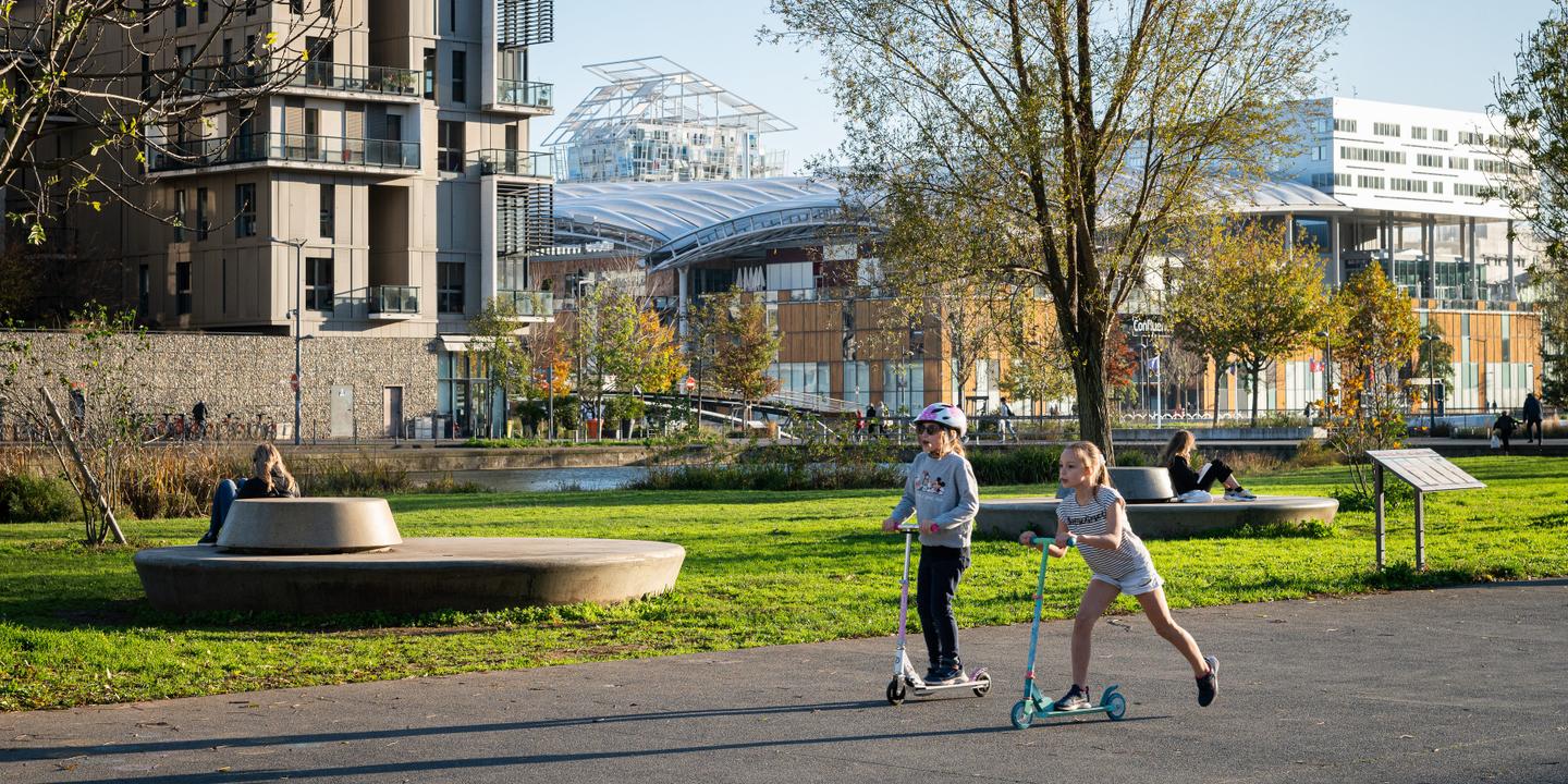 Trois balades pour montrer aux enfants la ville de demain
