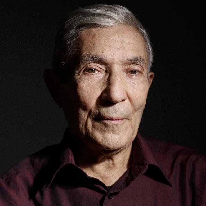 L’écrivain Boualem Sansal, dans un bureau des éditions Gallimard, à Paris, le 24 novembre 2025.