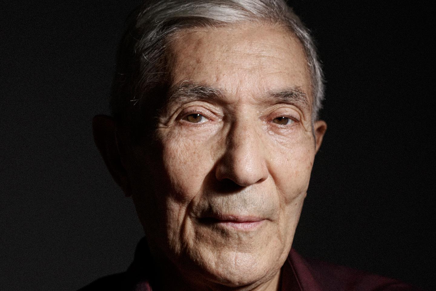 L’écrivain Boualem Sansal et le peintre David Hockney décorés de la Légion d’honneur