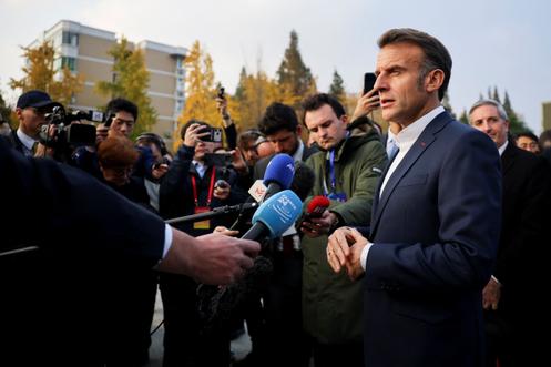 Emmanuel Macron à l’université de Chengdu, le 5 décembre.