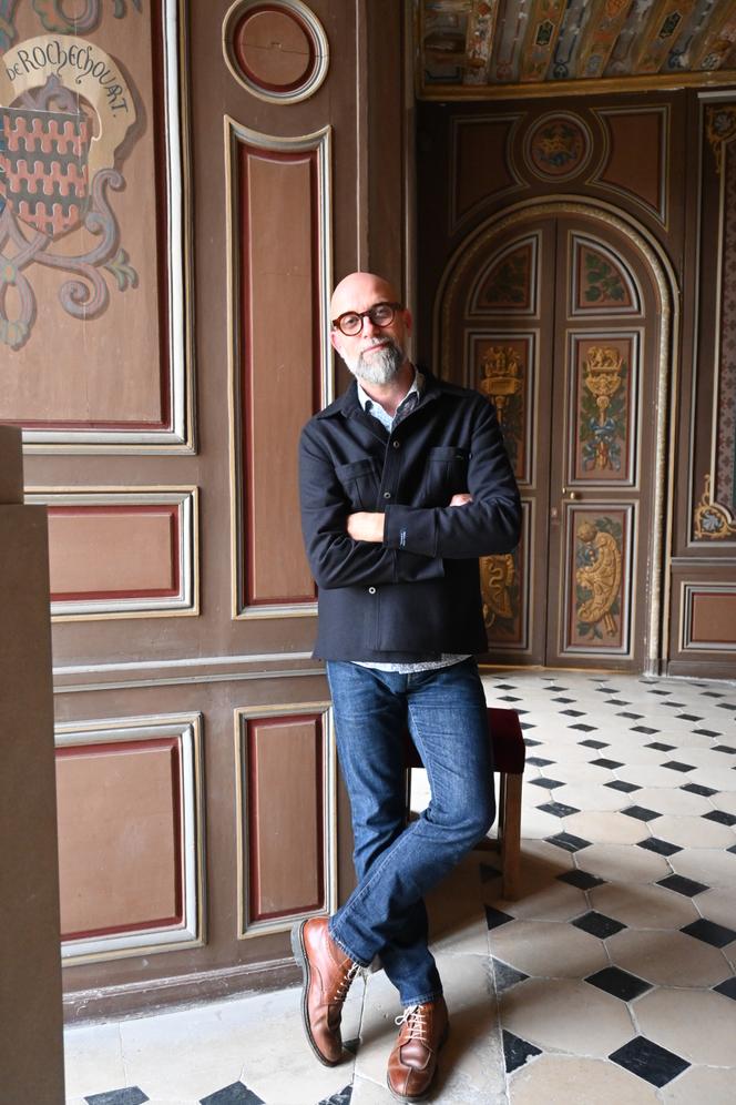 Emmanuel Morin, au château de La Roche-Guyon (Val-d’Oise), en septembre 2025.