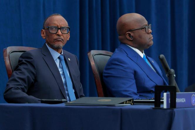 Le président rwandais, Paul Kagame, et le président de la République démocratique du Congo, Félix Tshisekedi, lors de la cérémonie de signature d’un accord de paix à l’Institut Donald J. Trump pour la paix, à Washington, DC, le 4 décembre 2025.