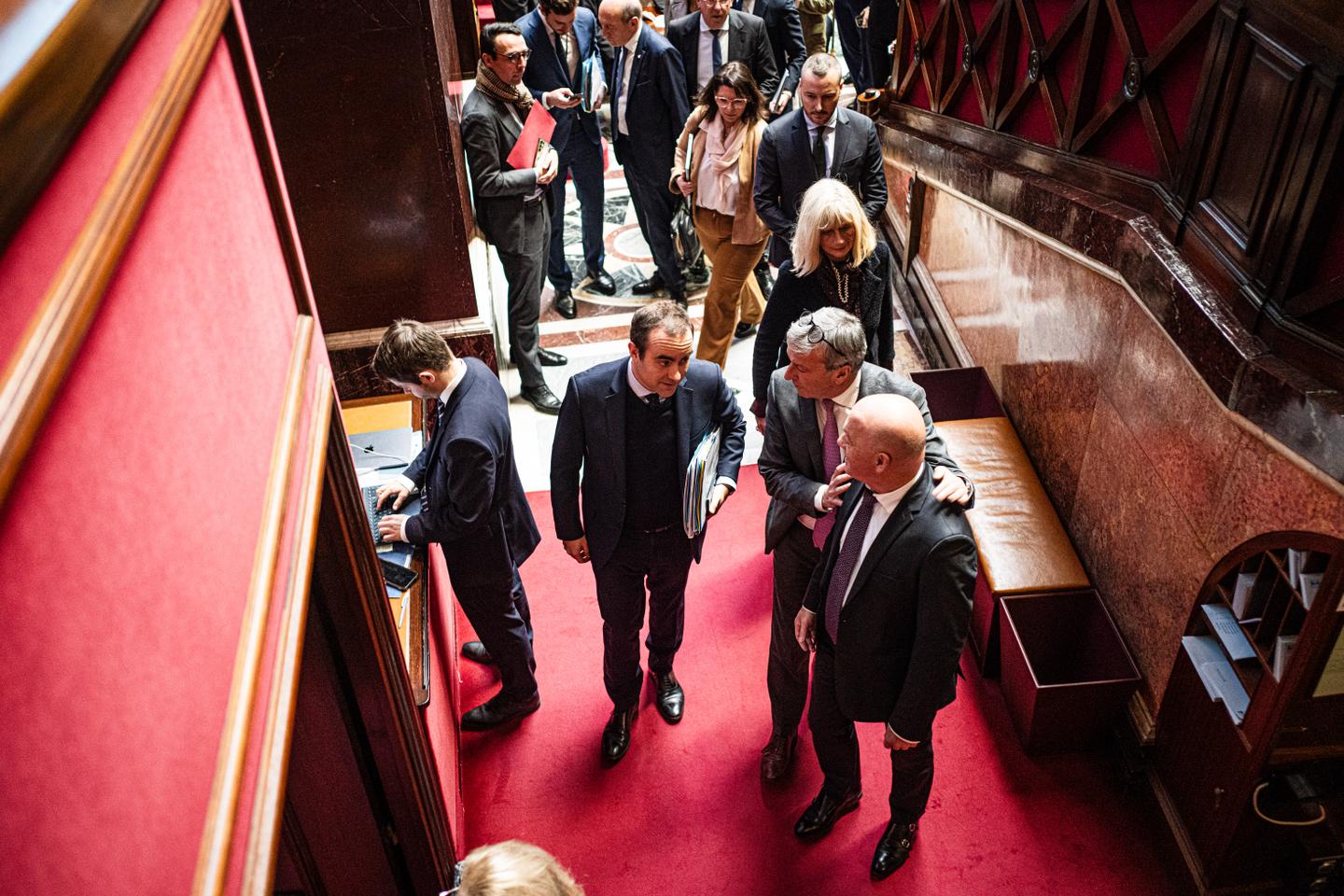 Sébastien Lecornu demande à ses ministres de rendre l’action de l’Etat « plus simple » et « plus efficace » Sébastien Lecornu demande à ses ministres de rendre l’action de l’Etat « plus simple » et « plus efficace »