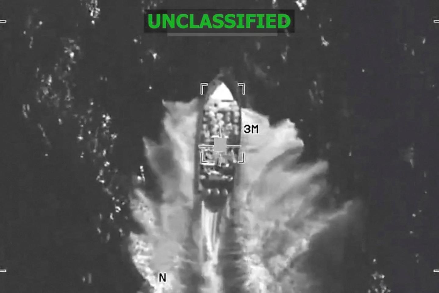 Nouvelles frappes américaines dans le Pacifique : cinq supposés « narcoterroristes » tués, l’administration Trump critiquée sur la légitimité des opérations