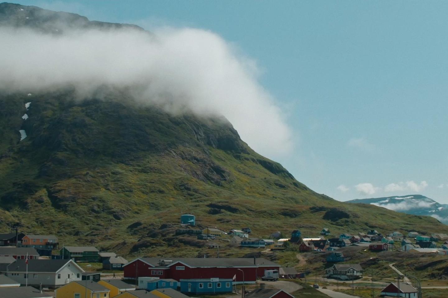 « Groenland, annexe-moi si tu peux », sur France 5 : une immense île qui suscite de nombreuses convoitises « Groenland, annexe-moi si tu peux », sur France 5 : une immense île qui suscite de nombreuses convoitises