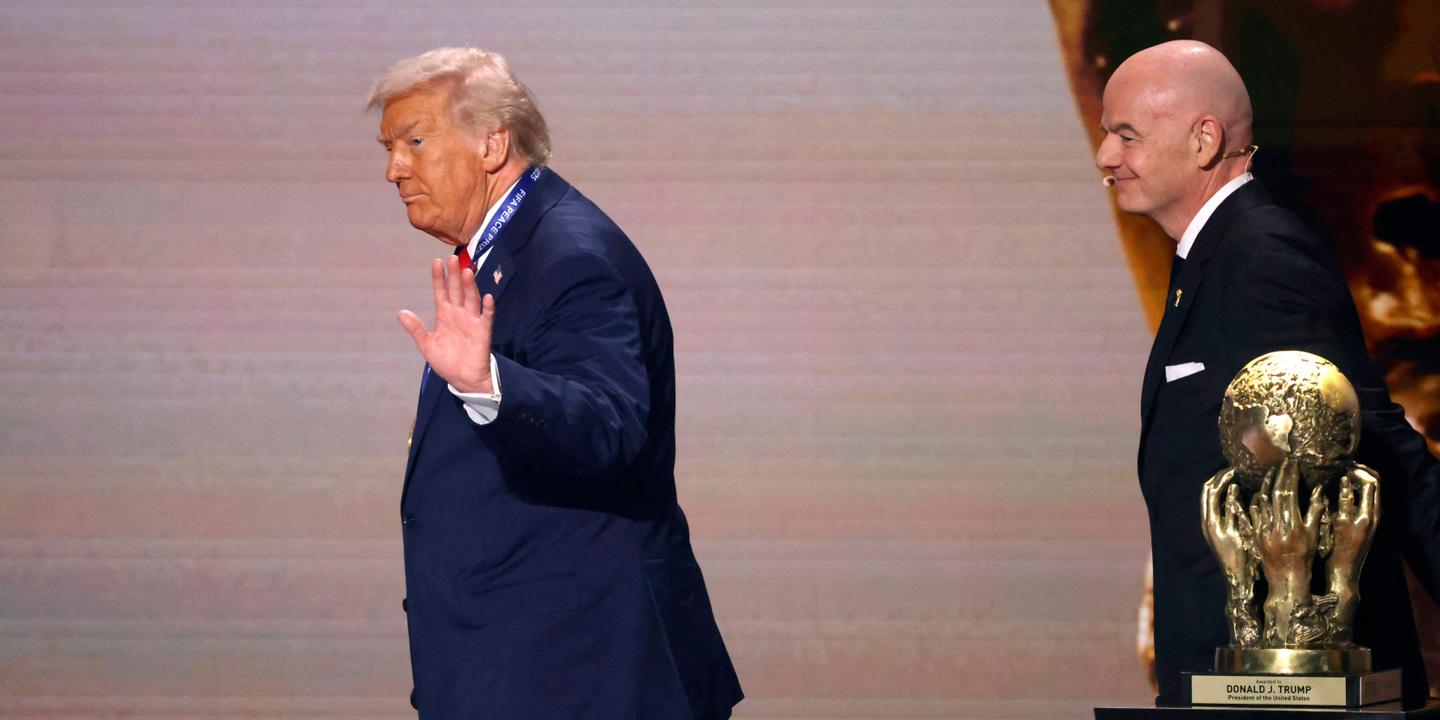 Le patron du football mondial offre à Donald Trump un « prix de la paix » sur mesure