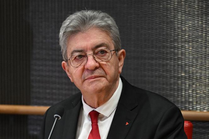 Jean-Luc Mélenchon, député du groupe La France insoumise, lors de la commission d’enquête parlementaire sur des liens supposés entre mouvements politiques et réseaux islamistes, à l’Assemblée nationale, le 6 décembre 2025.