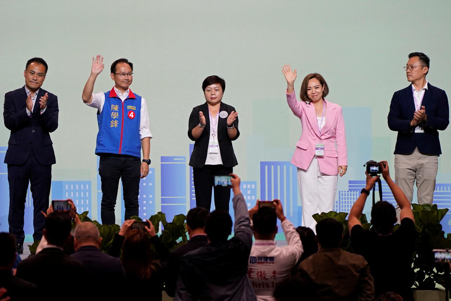 Les Hongkongais boudent un scrutin lÃ©gislatif verrouillÃ© par PÃ©kin