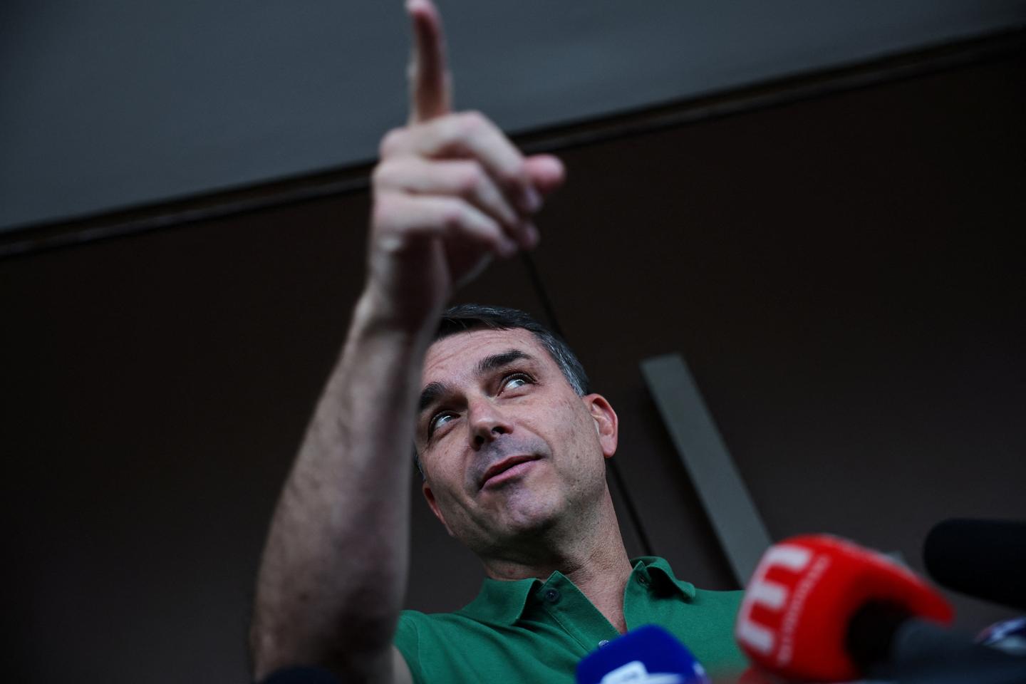 Brésil : Jair Bolsonaro adoube son fils aîné comme successeur