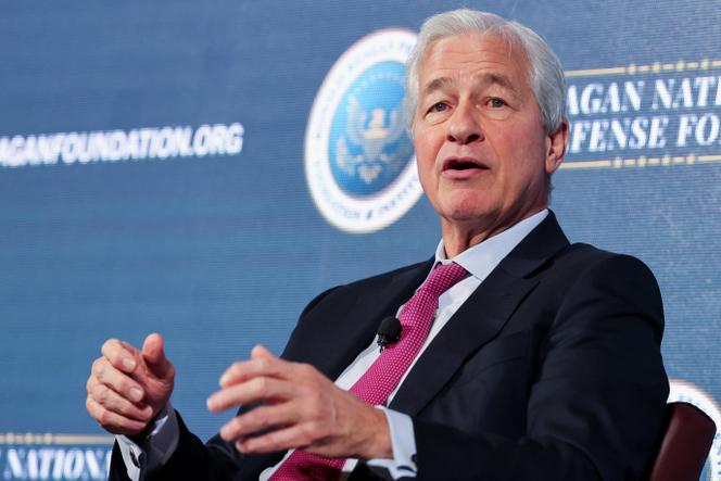 Jamie Dimon, PDG de JPMorgan Chase, à Simi Valley (Californie), aux Etats-Unis, le 6 décembre 2025.