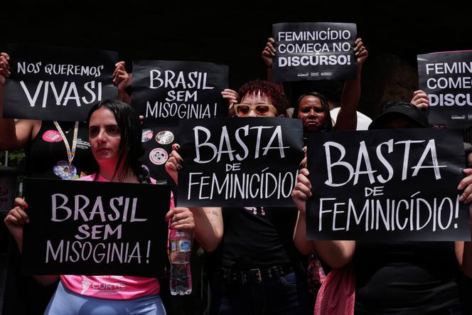 Des femmes manifestent contre les féminicides à la suite d’une série d’affaires très médiatisées dans le pays, à Sao Paulo, le 7&nbsp;février 2025. 