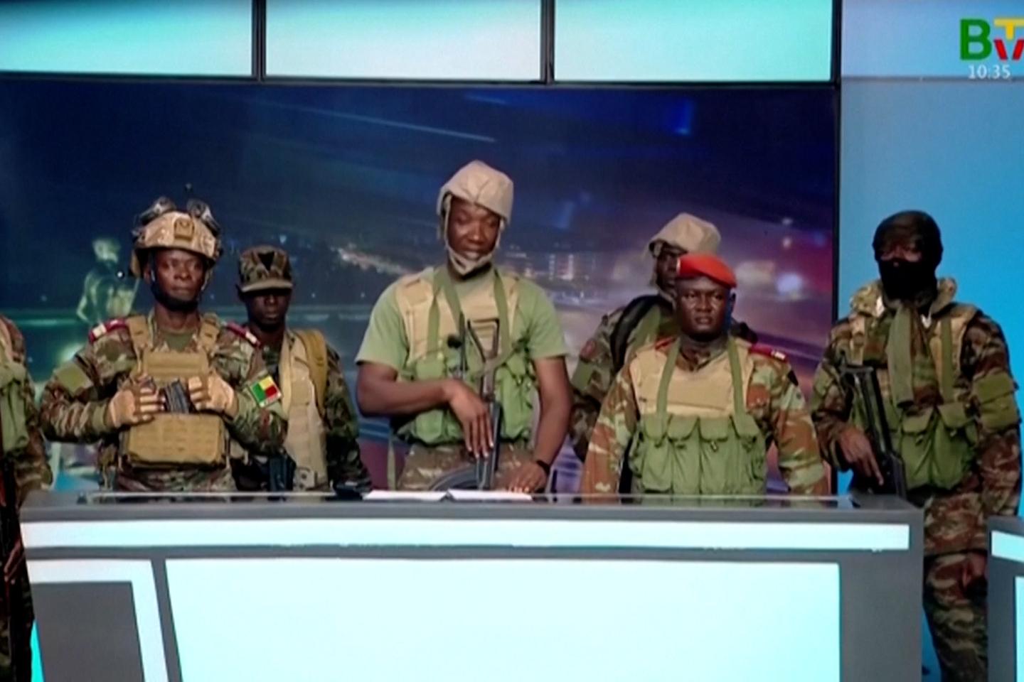 Les images de la tentative de coup dâ€™Etat au BÃ©nin, mise en Â«Â Ã©checÂ Â»...