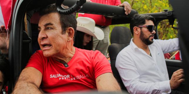 Présidentielle au Honduras : le candidat libéral Salvador Nasralla dénonce un « vol » du scrutin par Nasry Asfura, soutenu par Donald Trump