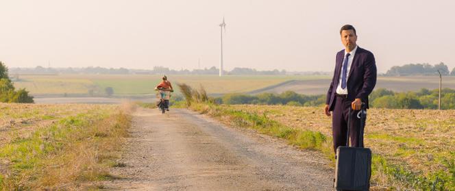 Samir Guesmi (Darius) dans « Animal totem », de Benoît Delépine.