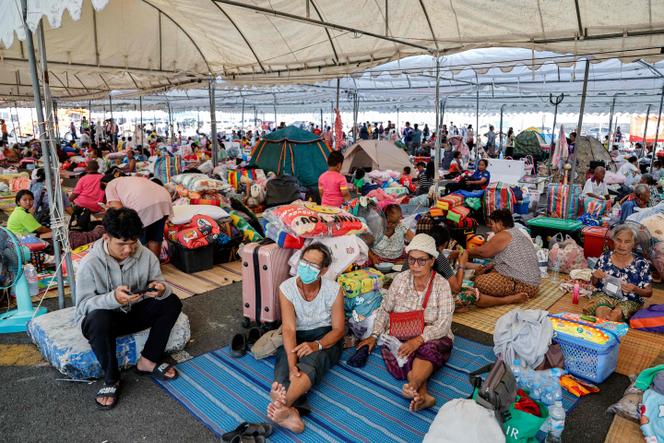 Un campement temporaire installé dans la province de Buriram, en Thaïlande, le 8 décembre 2025. 