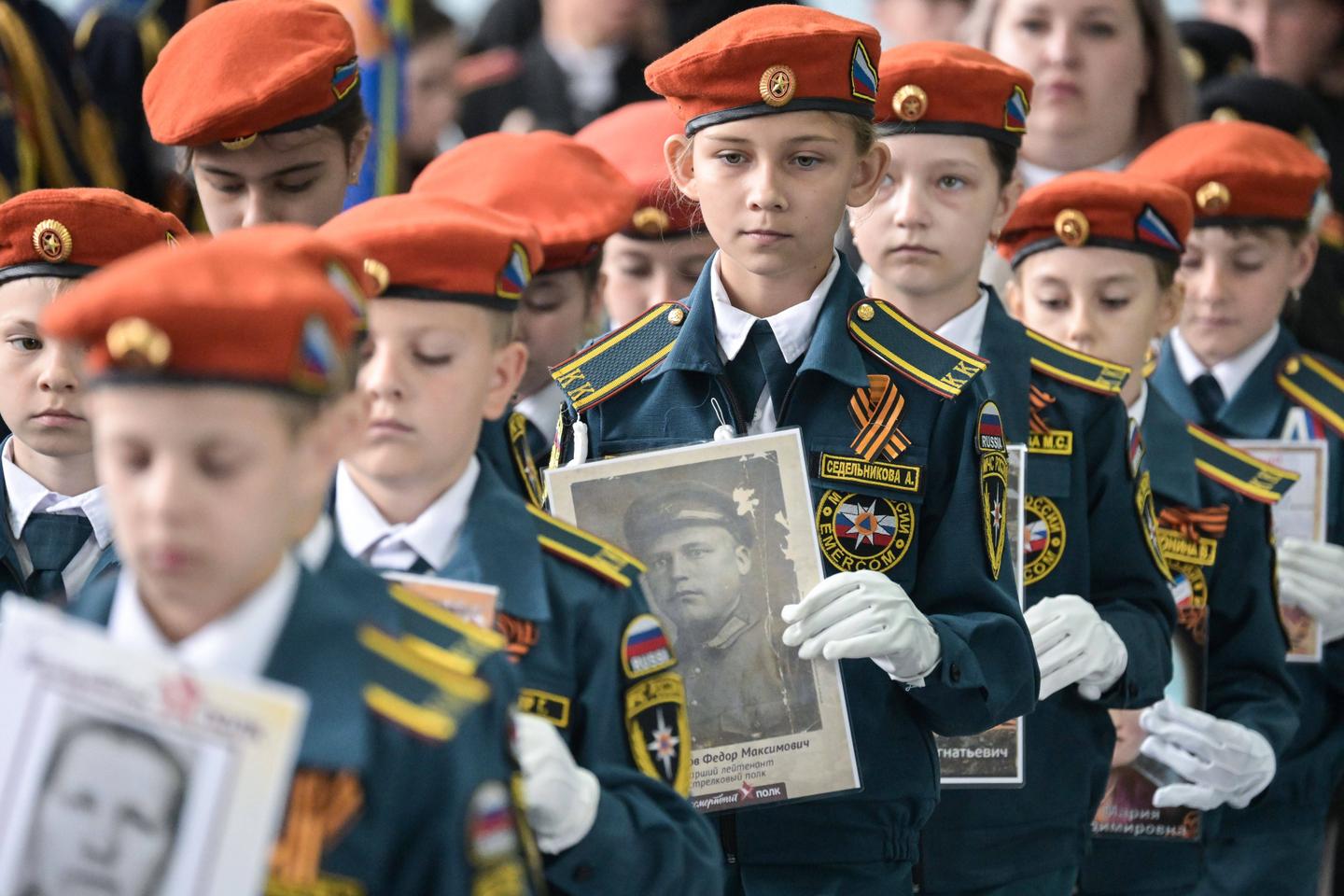 Dans les territoires occupÃ©s dâ€™Ukraine, la Russie transforme les Ã©coles en...