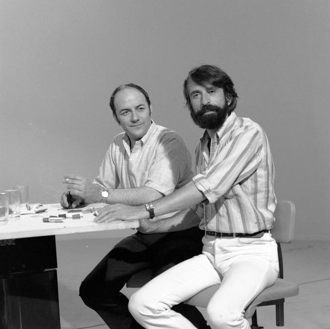 Les dessinateurs Philippe Soulas (à gauche) et André-François Barbe, sur le plateau de l’émission « Tac au tac », le 23 juillet 1969.
