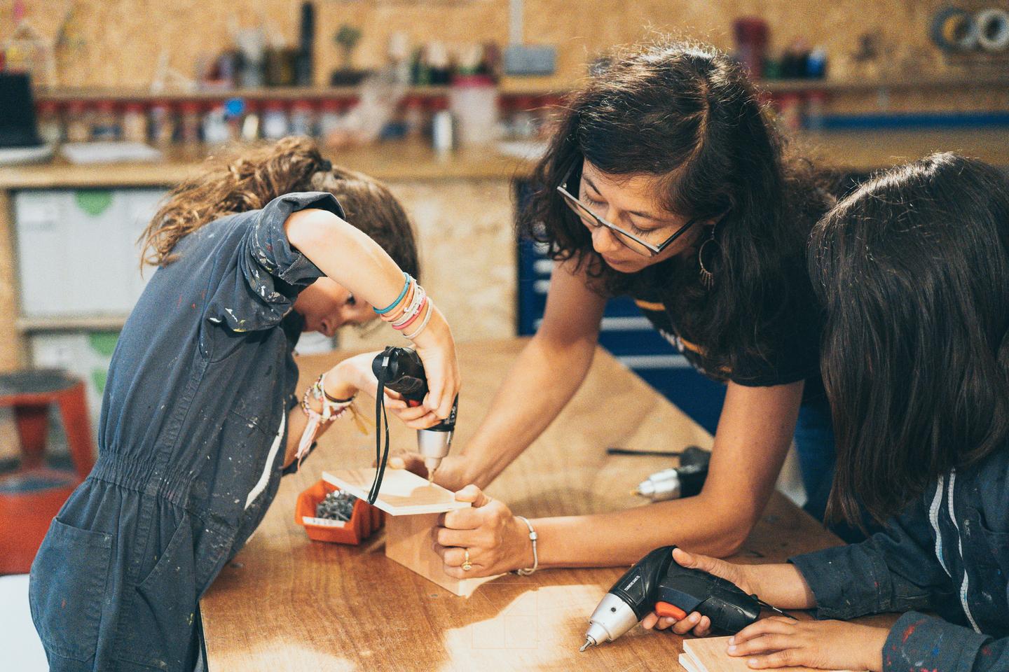 A Paris, cinq ateliers dâ€™artisanat crÃ©atif Ã  offrir Ã  son enfant (et Ã  faire...