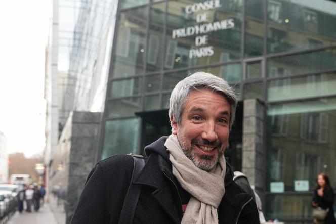 Guillaume Meurice réagit à son arrivée au conseil des prud’hommes de Paris, mercredi 10 décembre 2025