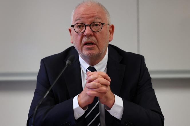 Régis Bordet, lors d’une conférence de presse a l'Institut d'etudes politiques (IEP) de Lille, le 16 octobre 2024. 