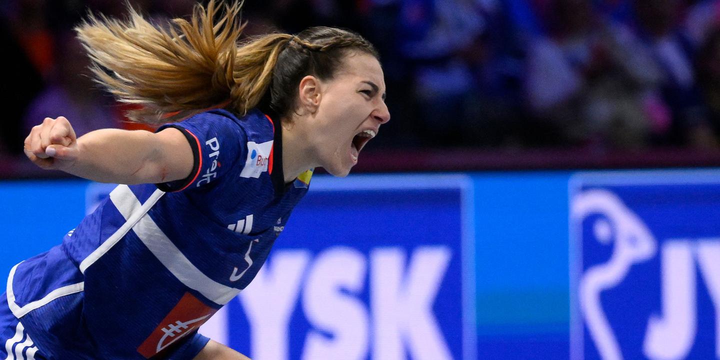 Mondial féminin de handball : la France domine le Danemark et défiera l’Allemagne en demi-finales
