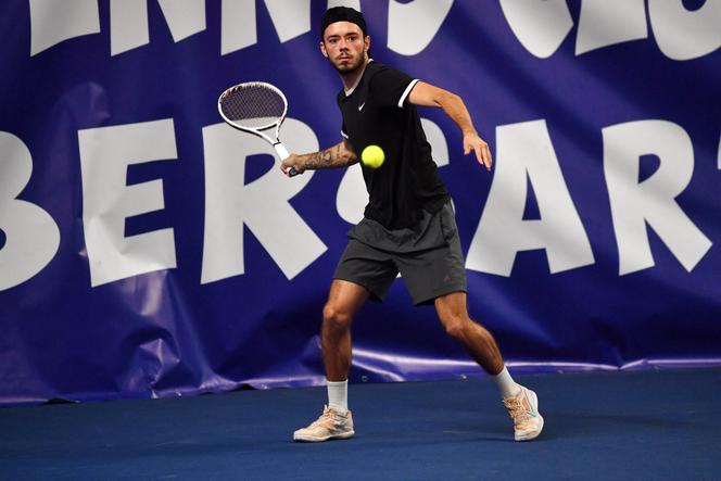 Quentin Folliot, lors de l’Open de tennis Iris-Lambersart, à Lambersart (Nord), le 13 novembre 2022.