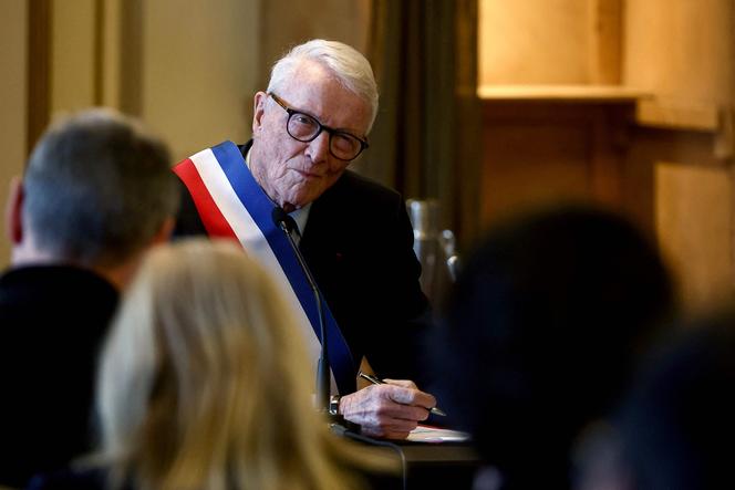 Jusqu’à présent premier adjoint, Jean-Pierre Berger a été élu maire de Saint-Etienne, jeudi 11 décembre 2025, lors d’un conseil municipal extraordinaire.