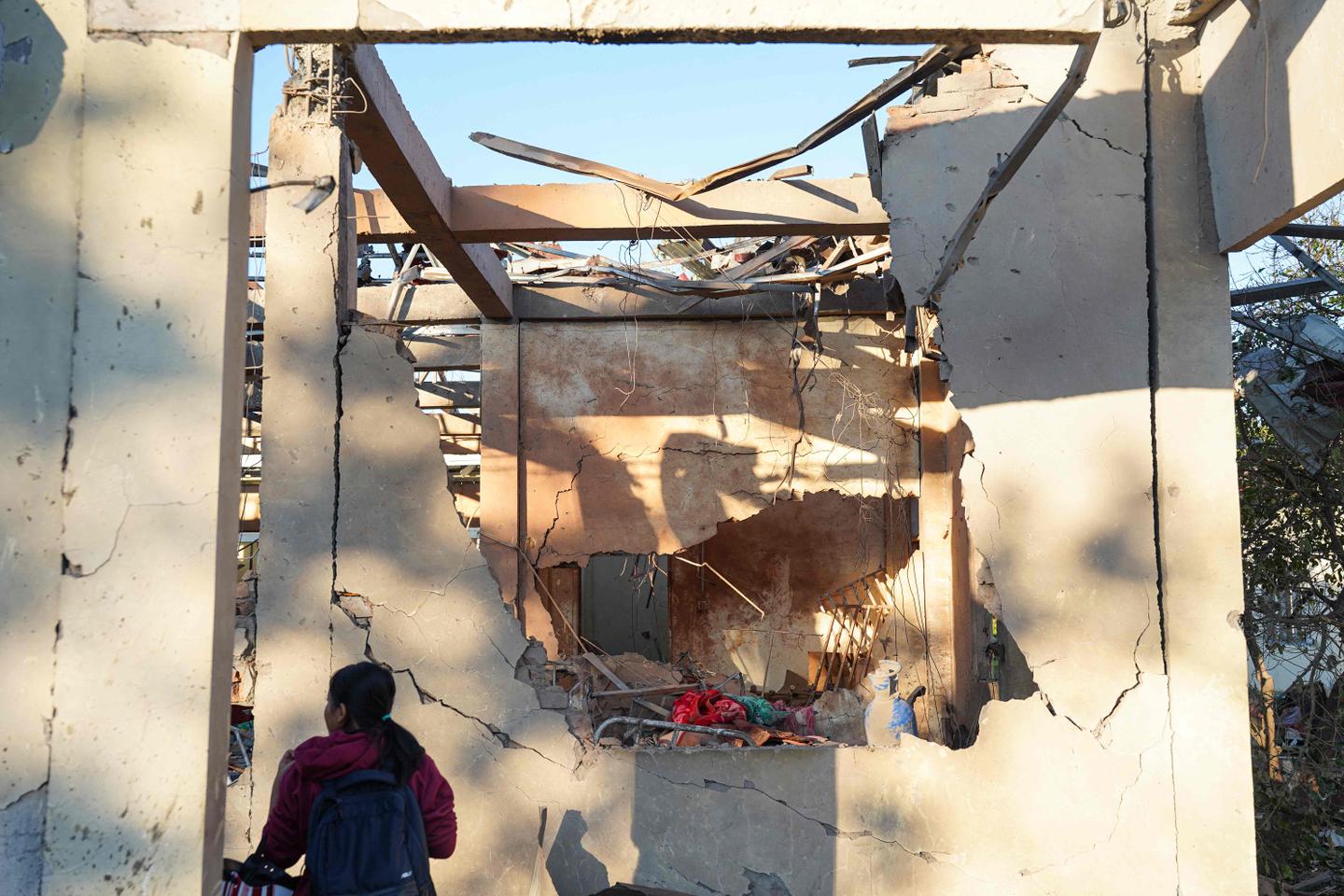 En Birmanie, une frappe aérienne de la junte fait au moins 17 morts En Birmanie, une frappe aérienne de la junte fait au moins 17 morts