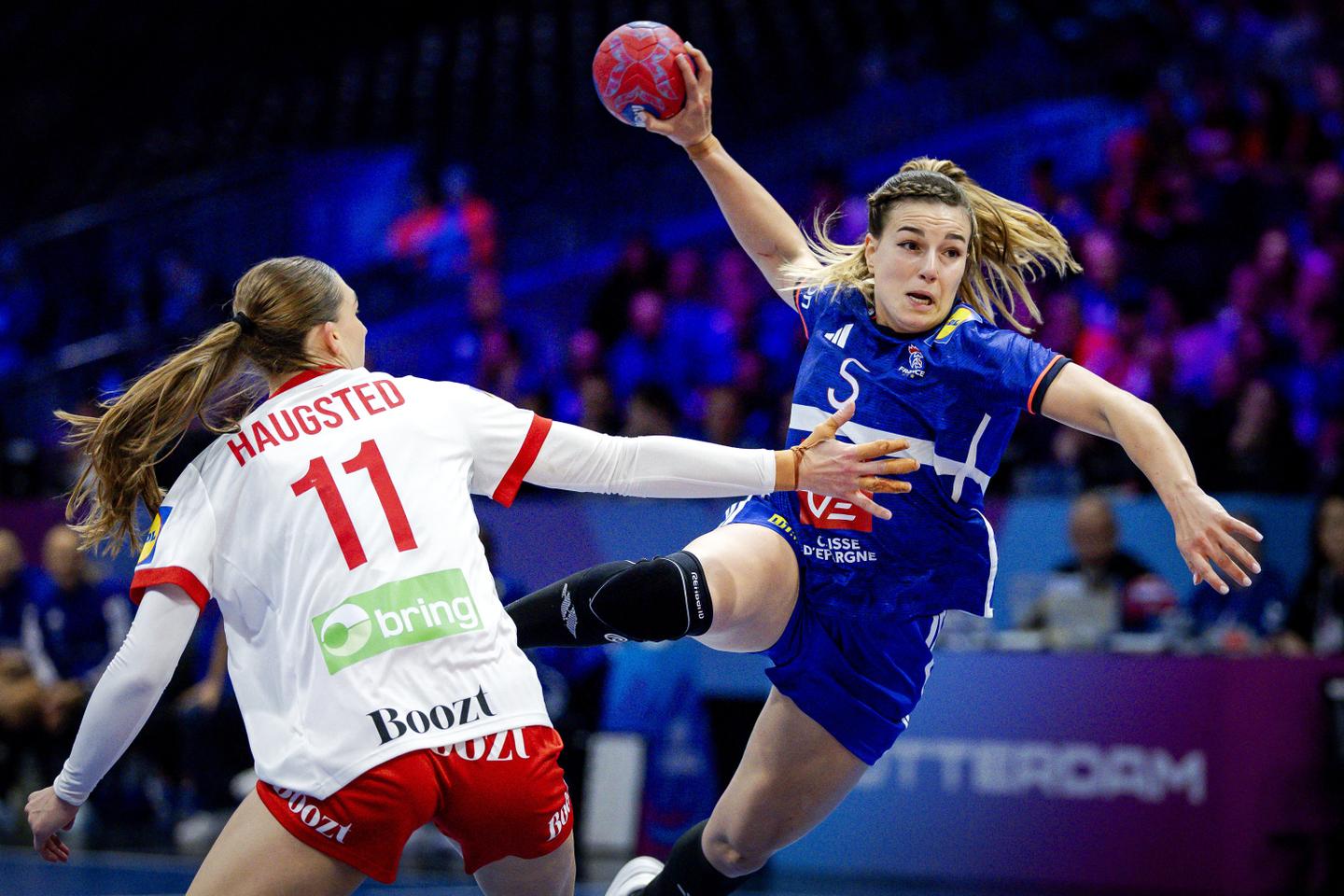 Mondial de handball : face à l’Allemagne, la France compte sur ses « perce-murailles » pour se faufiler en finale
