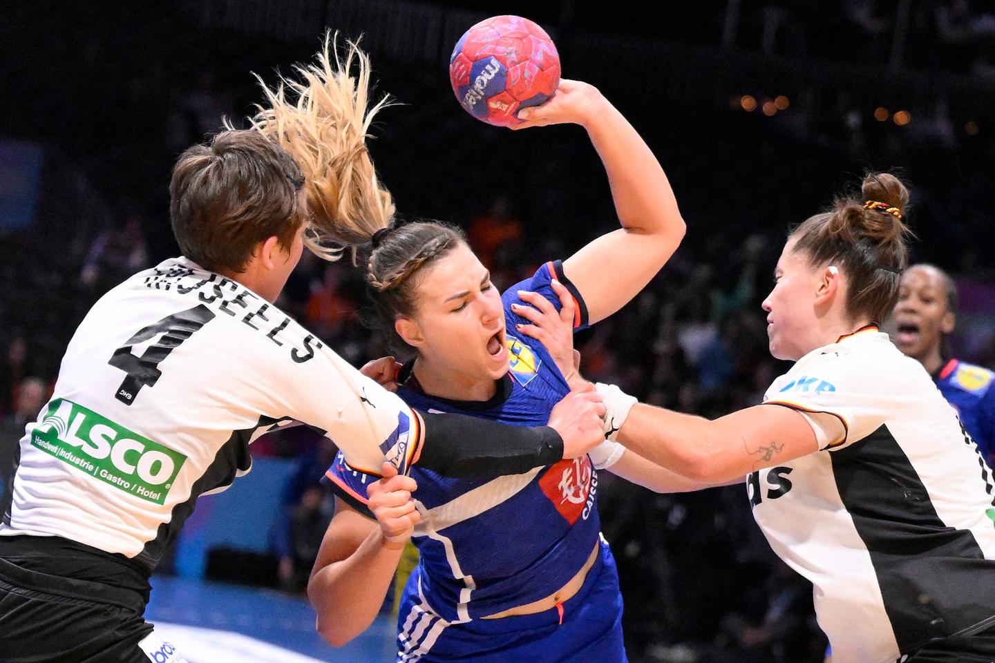 France-Allemagne : le résumé de la défaite des Bleues en demi-finales du Mondial de handball féminin 2025 France-Allemagne : le résumé de la défaite des Bleues en demi-finales du Mondial de handball féminin 2025