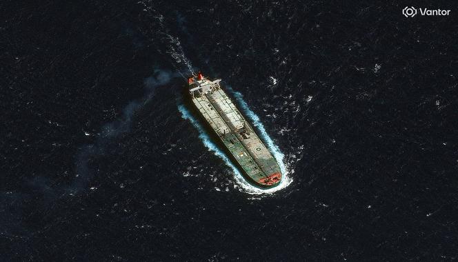 Le pétrolier « Skipper », saisi par les Etats-Unis au large des côtes vénézuéliennes le 10 décembre, aperçu alors qu’il naviguait en direction du sud-ouest et se trouvait à environ 33 kilomètres au nord de la Guadeloupe, le 12 décembre 2025.