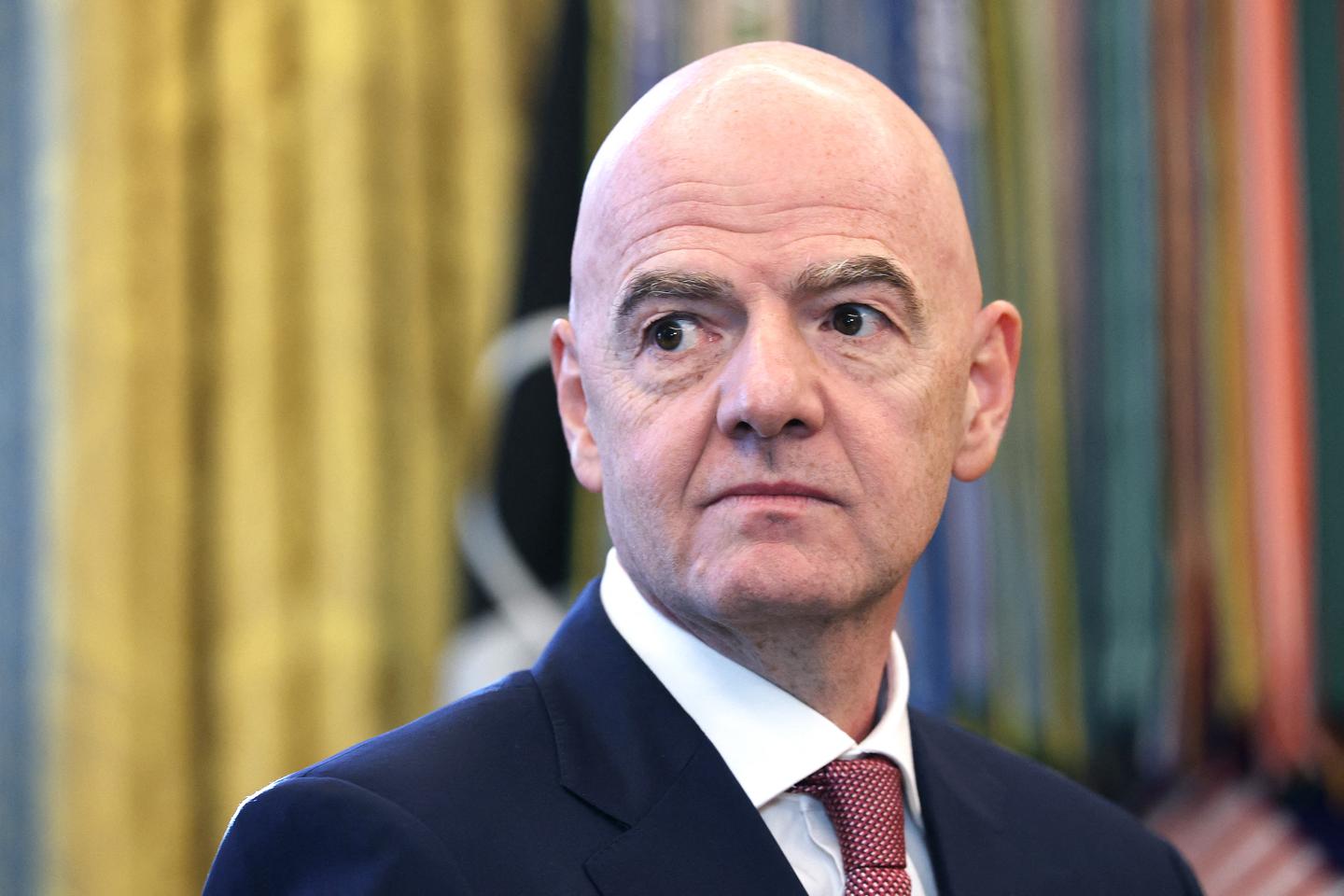 Trente ans après l’arrêt Bosman, un recours collectif de footballeurs réclame à la FIFA la refonte du système des transferts Trente ans après l’arrêt Bosman, un recours collectif de footballeurs réclame à la FIFA la refonte du système des transferts