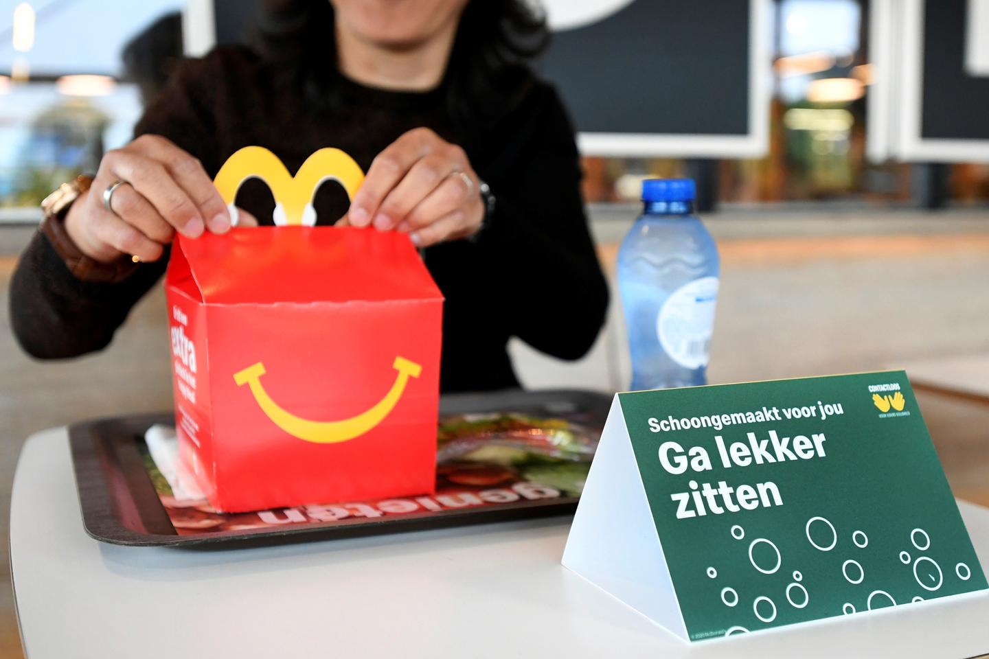 Aux Pays-Bas, McDonald’s arrête une campagne de publicité qui faisait appel à l’IA