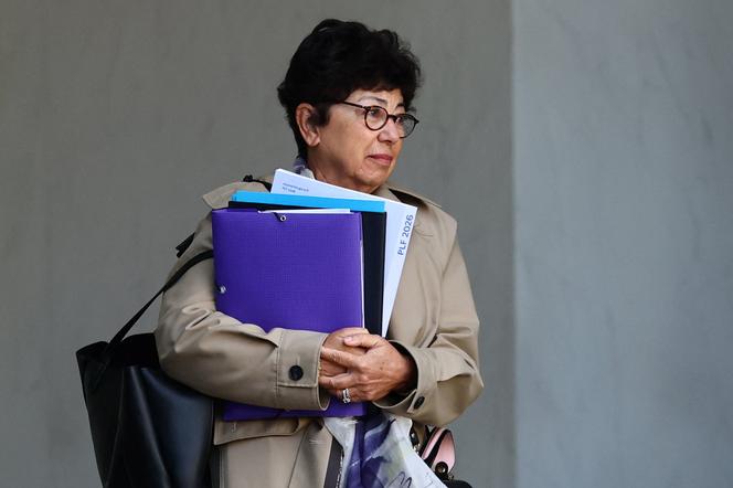 La ministre de la transition écologique, Monique Barbut, sortant de l’Élysée, à Paris, le 14 octobre 2025.