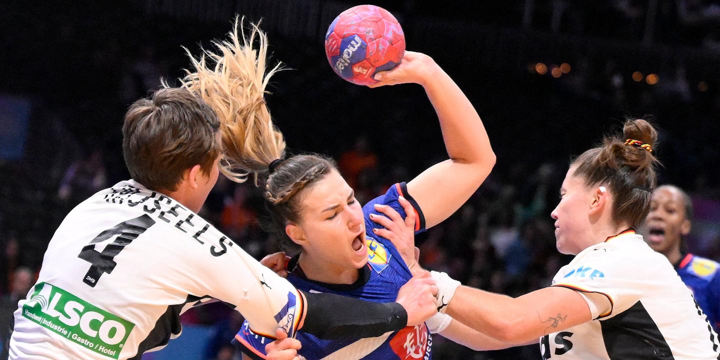 France-Allemagne : le résumé de la défaite des Bleues en demi-finales du Mondial de handball féminin 2025
