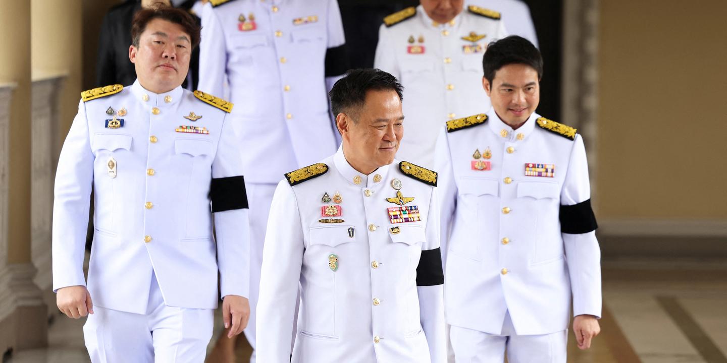 Le premier ministre thaïlandais, privé du soutien d’une partie de l’opposition, décide de dissoudre l’Assemblée