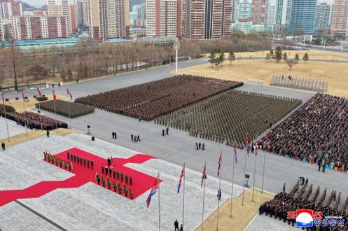 Lors d’une cérémonie de bienvenue pour les soldats nord-coréens du 528ᵉ régiment du génie qui ont passé cent vingt jours dans l’oblast de Koursk (Russie), à Pyongyang, le 12 décembre 2025, sur une photo diffusée par l’Agence centrale de presse coréenne (KCNA).