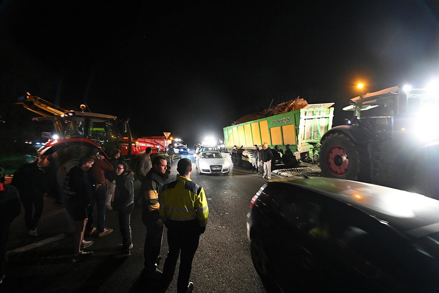 French farmers angered by government culling of diseased cows
